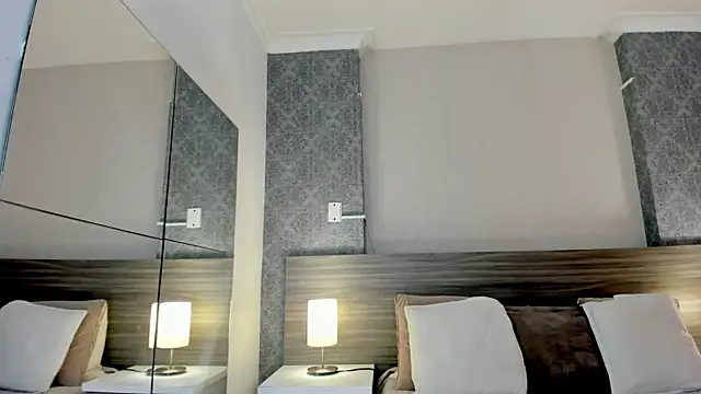 Snapshot of Mistyca chatting on October 2025 10:45:01 AM Mistyca online show from October 2025 10:45:01 AM