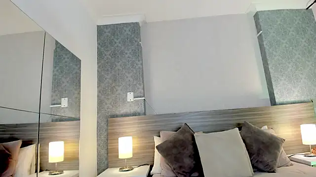 Snapshot of Mistyca chatting on October 2025 11:21:02 AM Mistyca online show from October 2025 11:21:02 AM