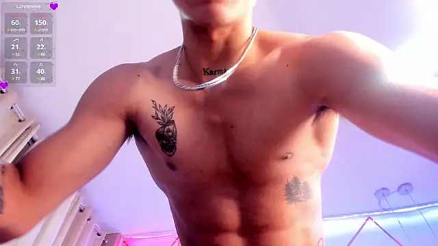 Snapshot of AkazaBoy_ chatting on January 2025 07:07:01 AM AkazaBoy online show from January 2025 07:07:01 AM