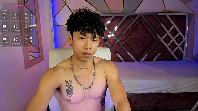 Snapshot of AkazaBoy_ chatting on February 2025 04:27:01 AM AkazaBoy online show from February 2025 04:27:01 AM