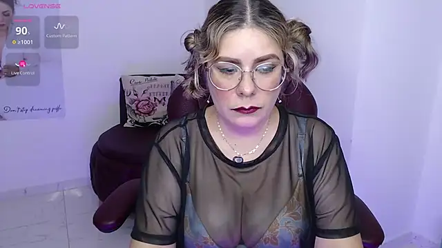 Serenay  online show from February 2025 11:26:02 PM