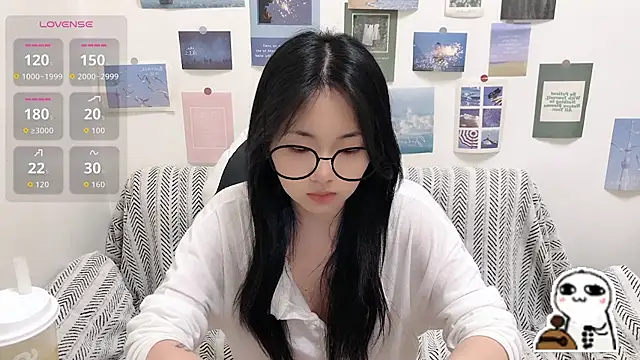 LiLiYbaby online show from May 2026 06:33:01 AM