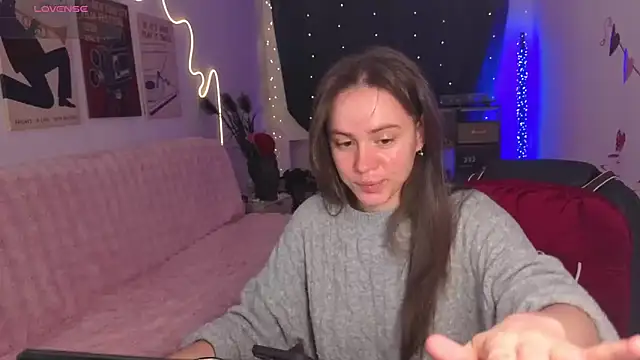 Emillias online show from February 2026 07:59:01 AM