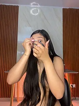 floriamANDjazmin online show from October 2025 07:14:01 PM