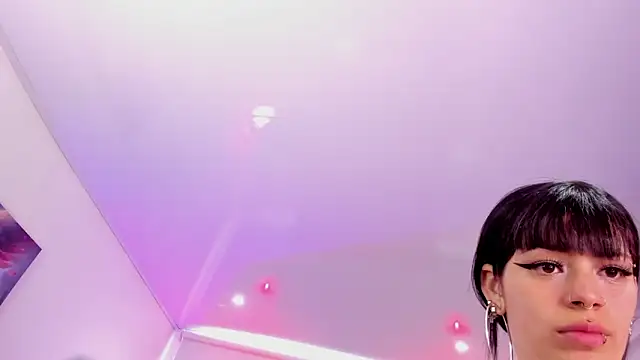 Snapshot of AuroraDiaz chatting on September 2025 07:26:02 PM AuroraDiaz online show from September 2025 07:26:02 PM