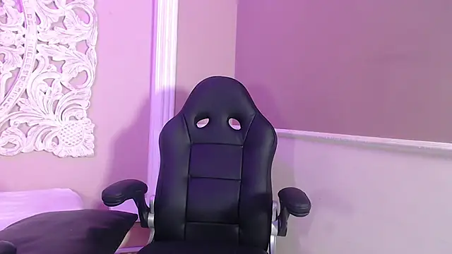 Snapshot of SamanthaPierce chatting on February 2025 03:52:02 PM SamanthaPierce online show from February 2025 03:52:02 PM