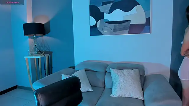 TaraLawrence online show from October 2025 11:46:02 PM