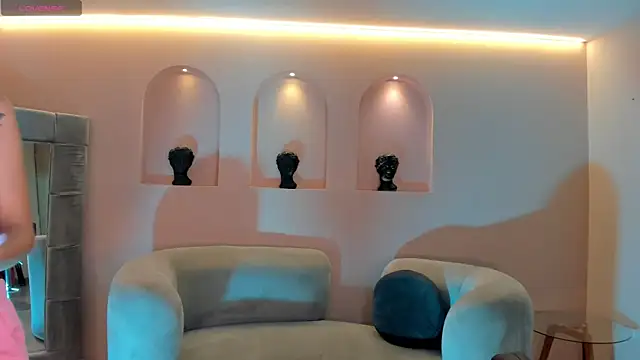 TaraLawrence online show from October 2025 03:31:02 AM