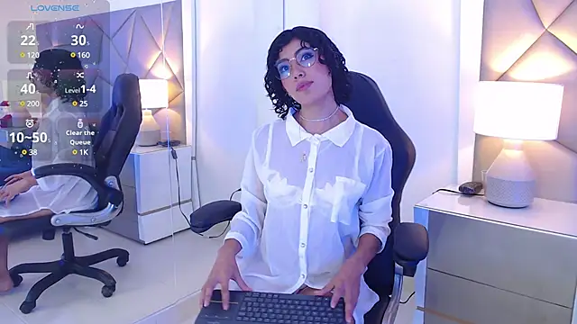 LeeThompson  online show from January 2025 11:56:02 AM