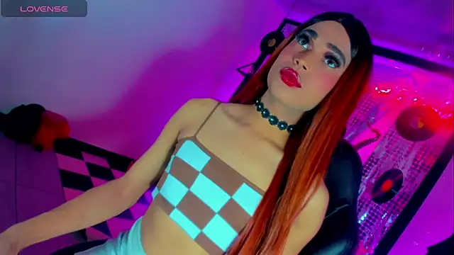 Hellen moons   online show from January 2025 12:38:01 AM