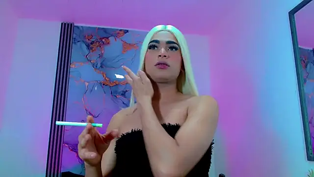 Hellen moons   online show from March 2025 07:04:01 PM