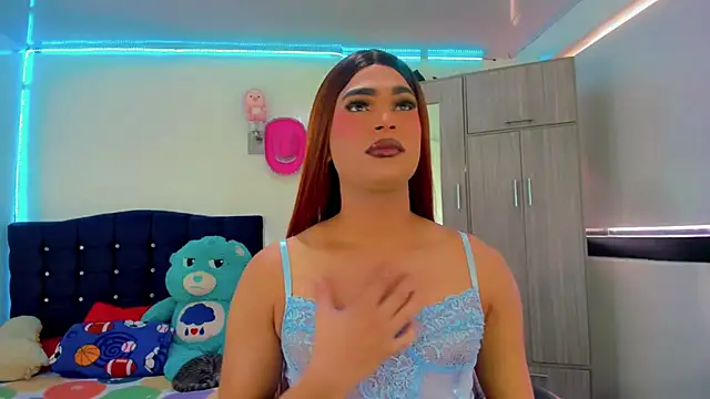 Hellen moons   online show from October 2025 02:59:01 PM