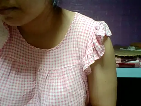 Mimi18x online show from October 2025 12:17:02 AM