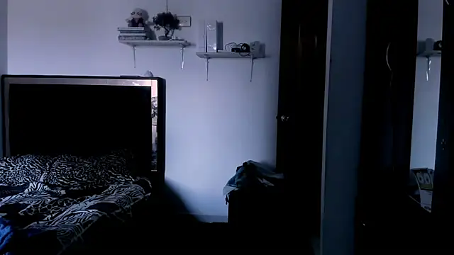 Snapshot of Moon_Sammy chatting on January 2025 07:00:02 PM Moon Sammy online show from January 2025 07:00:02 PM