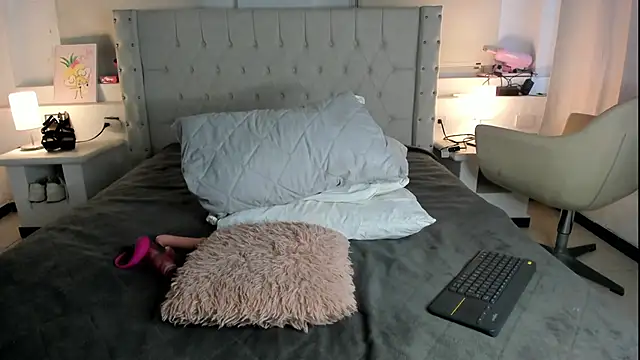 Snapshot of Gabycutee chatting on February 2025 11:05:01 PM Gabycutee online show from February 2025 11:05:01 PM