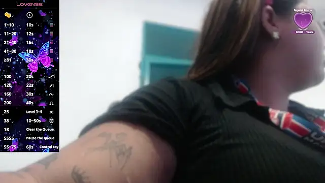 Snapshot of Gabycutee chatting on October 2025 09:23:02 PM Gabycutee online show from October 2025 09:23:02 PM