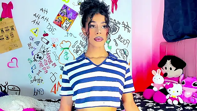 bloom444 online show from January 2026 11:41:02 PM