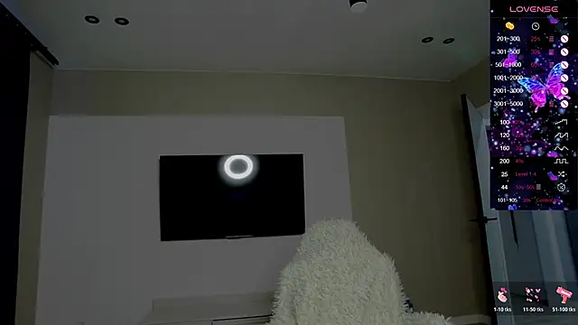 Holly Molii online show from December 2025 03:12:02 AM