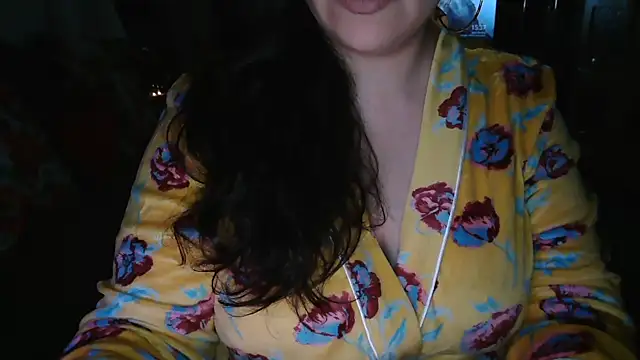 Snapshot of CronacaErotica chatting on December 2024 02:38:02 PM CronacaErotica online show from December 2024 02:38:02 PM