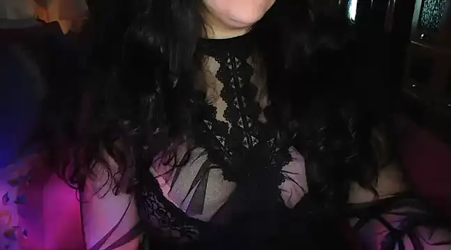 Snapshot of CronacaErotica chatting on January 2025 08:51:02 PM CronacaErotica online show from January 2025 08:51:02 PM