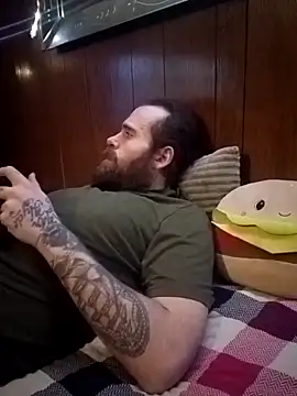 Snapshot of RobStrokes215 chatting on March 2025 01:04:02 AM RobStrokes215 online show from March 2025 01:04:02 AM