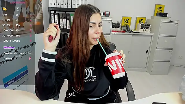 Snapshot of kilenyapatrice chatting on March 2025 11:49:02 AM kilenyapatrice online show from March 2025 11:49:02 AM