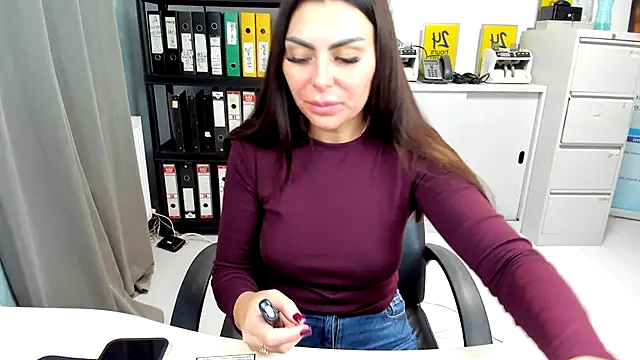 Snapshot of kilenyapatrice chatting on November 2025 02:21:01 PM kilenyapatrice online show from November 2025 02:21:01 PM