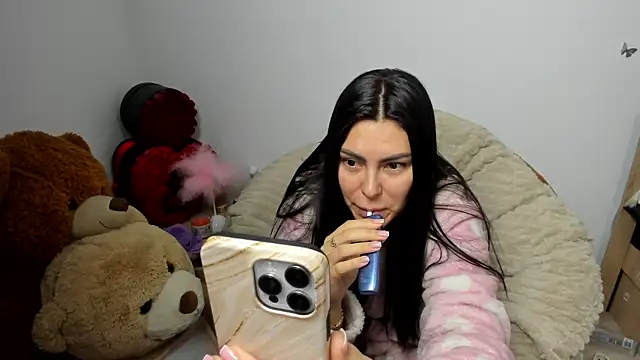 Snapshot of kilenyapatrice chatting on February 2026 12:47:02 PM kilenyapatrice online show from February 2026 12:47:02 PM