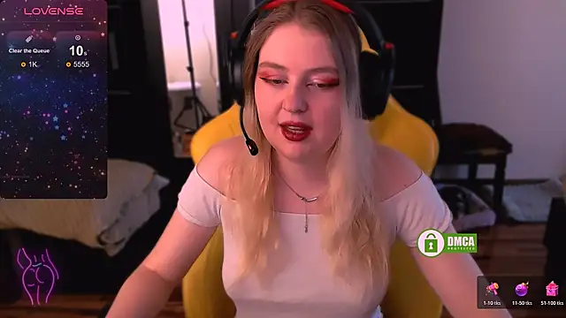 EvaAndLilith online show from December 2025 09:29:01 AM