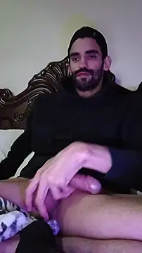 Snapshot of johngil0995 chatting on December 2025 07:14:02 AM johngil0995 online show from December 2025 07:14:02 AM