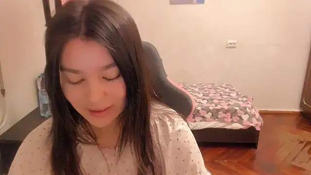 LunaXmii online show from March 2025 01:17:02 AM