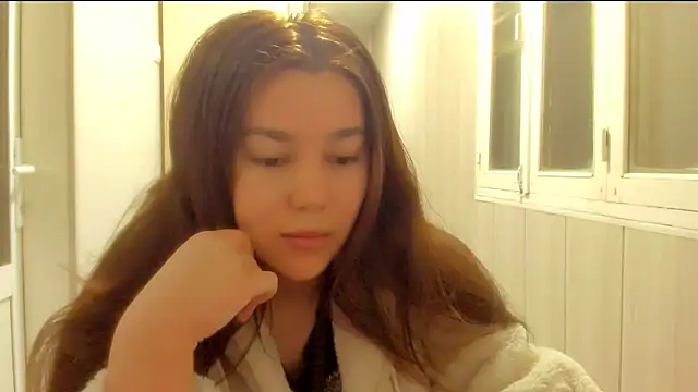 LunaXmii online show from December 2025 01:11:01 AM