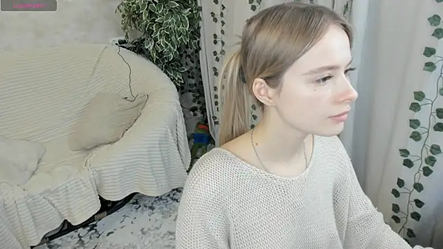 Snapshot of mell_milles chatting on December 2024 09:42:02 PM mell milles online show from December 2024 09:42:02 PM