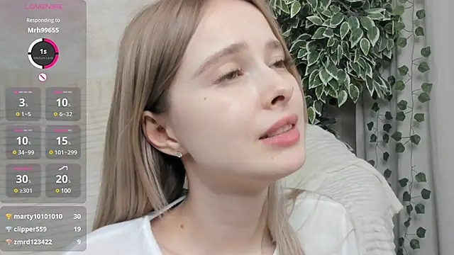 Snapshot of mell_milles chatting on February 2025 02:06:02 AM mell milles online show from February 2025 02:06:02 AM