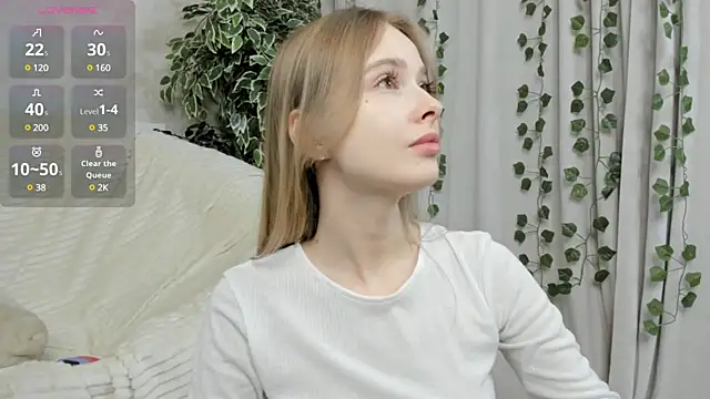 Snapshot of mell_milles chatting on February 2025 08:41:01 PM mell milles online show from February 2025 08:41:01 PM