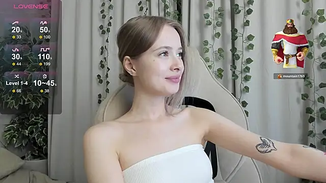 Snapshot of mell_milles chatting on November 2025 02:30:02 PM mell milles online show from November 2025 02:30:02 PM