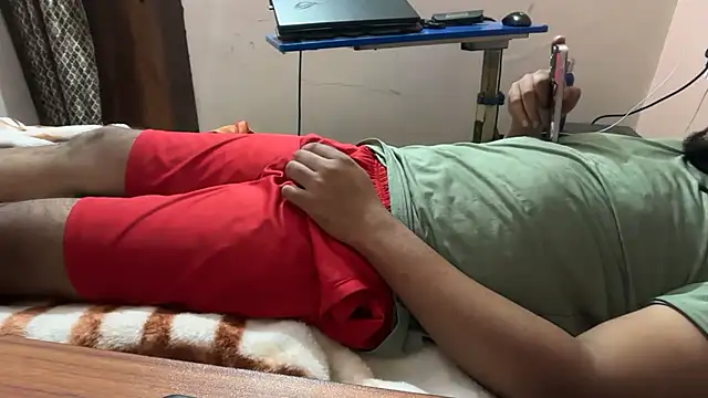 Snapshot of sexyboy09 chatting on November 2025 06:37:02 AM sexyboy09 online show from November 2025 06:37:02 AM