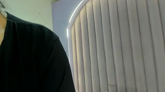 Snapshot of JaylaScott__ chatting on February 2025 11:43:02 AM JaylaScott online show from February 2025 11:43:02 AM