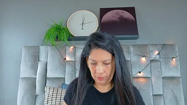 Snapshot of JaylaScott__ chatting on April 2026 11:43:01 AM JaylaScott online show from April 2026 11:43:01 AM