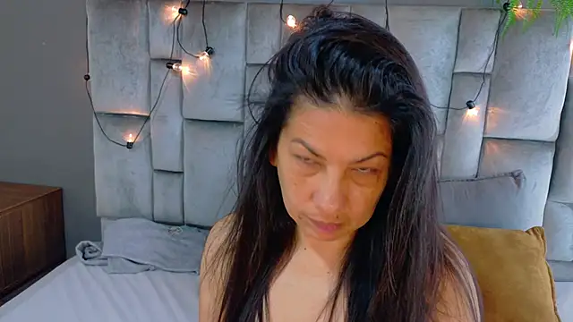 Snapshot of JaylaScott__ chatting on April 2026 11:48:02 AM JaylaScott online show from April 2026 11:48:02 AM