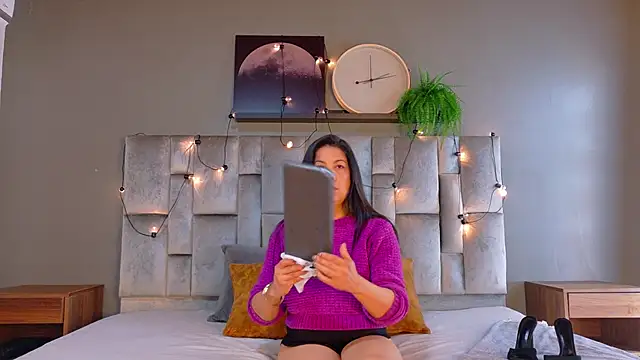 Snapshot of JaylaScott__ chatting on April 2026 11:36:01 AM JaylaScott online show from April 2026 11:36:01 AM