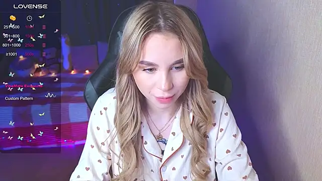 Snapshot of doll_barbieee chatting on December 2024 12:34:02 AM doll barbieee online show from December 2024 12:34:02 AM