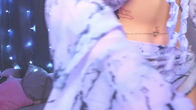 Snapshot of doll_barbieee chatting on December 2024 04:43:01 PM doll barbieee online show from December 2024 04:43:01 PM