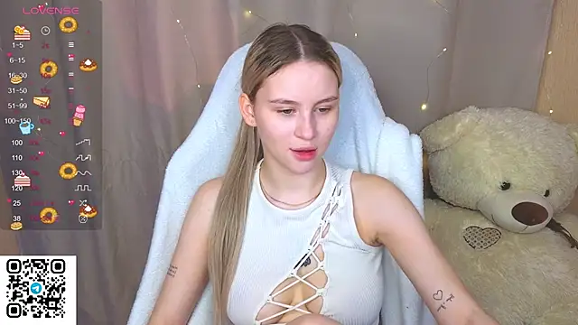 Snapshot of doll_barbieee chatting on October 2025 11:17:01 AM doll barbieee online show from October 2025 11:17:01 AM