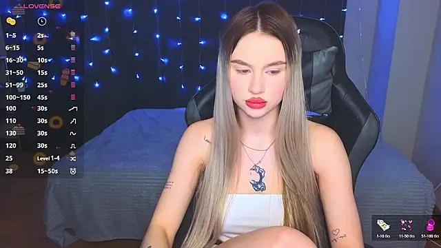 Snapshot of doll_barbieee chatting on February 2026 11:10:02 PM doll barbieee online show from February 2026 11:10:02 PM