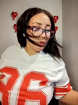 alexxaa96 online show from February 2025 02:23:02 AM