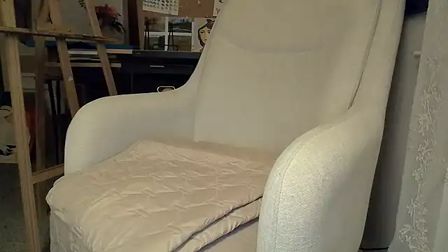 Snapshot of naughtyonbicycle chatting on April 2026 01:58:02 AM naughtyonbicycle online show from April 2026 01:58:02 AM