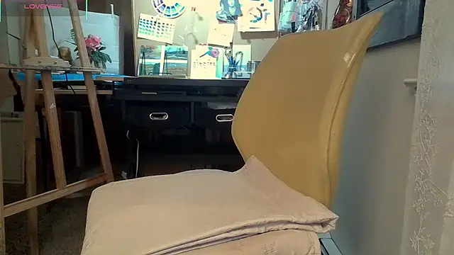 naughtyonbicycle online show from July 2026 01:30:01 PM