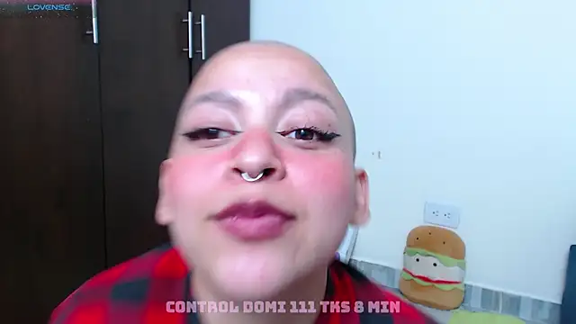 Snapshot of Bitsy_Messy chatting on December 2024 04:40:01 AM Bitsy Messy online show from December 2024 04:40:01 AM