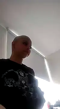 Snapshot of Bitsy_Messy chatting on December 2024 02:27:01 PM Bitsy Messy online show from December 2024 02:27:01 PM